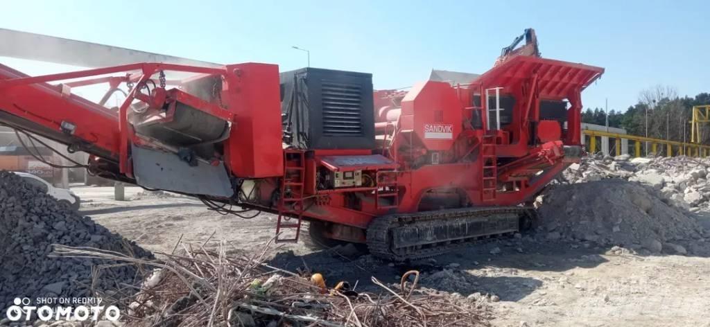 Sandvik QJ 330 Мобилни трошачки
