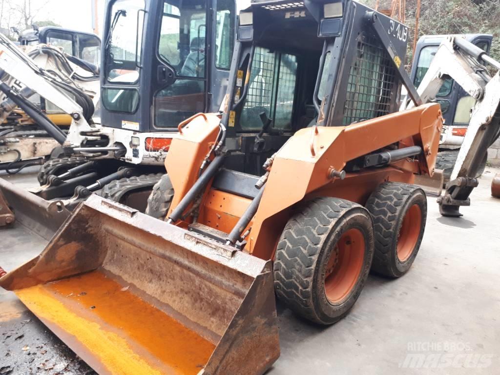 Fiat-Kobelco SL 40 Мини товарачи
