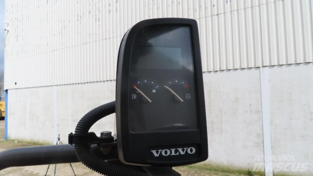 Volvo SD 45 B Еднобарабанни ролки
