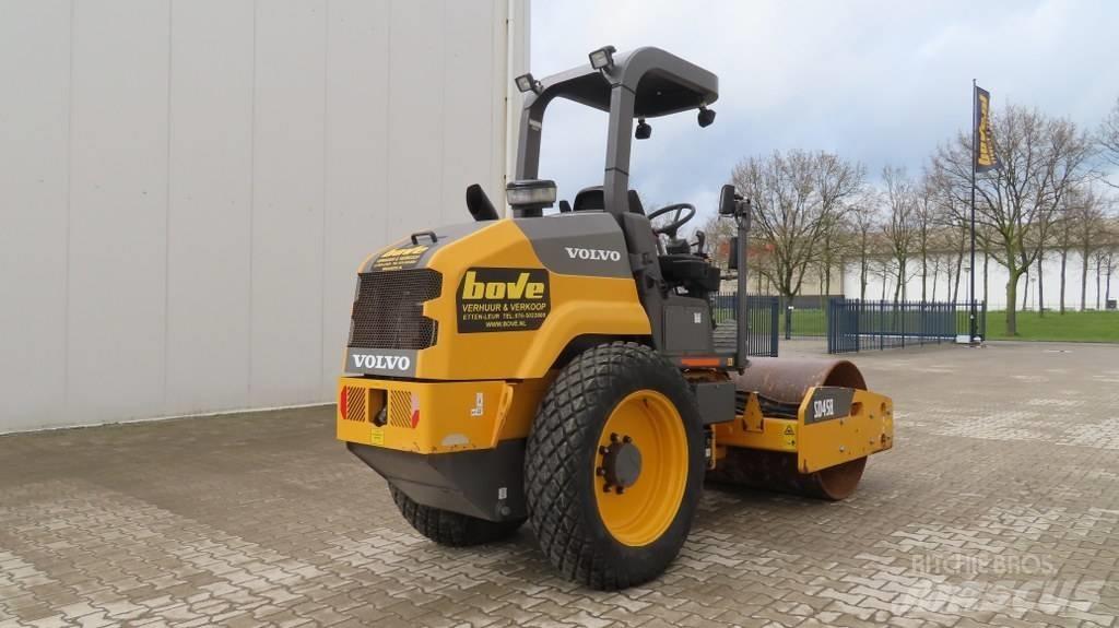 Volvo SD 45 B Еднобарабанни ролки
