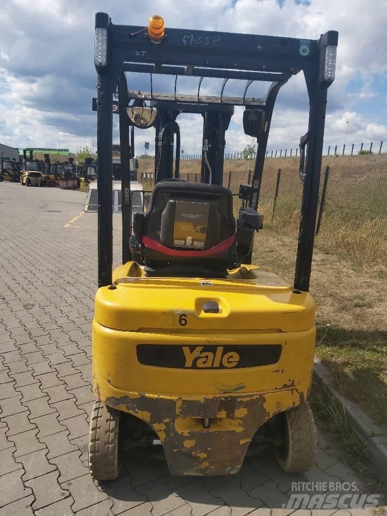 Yale ERP16VF Електрически вилични кари-повдигачи