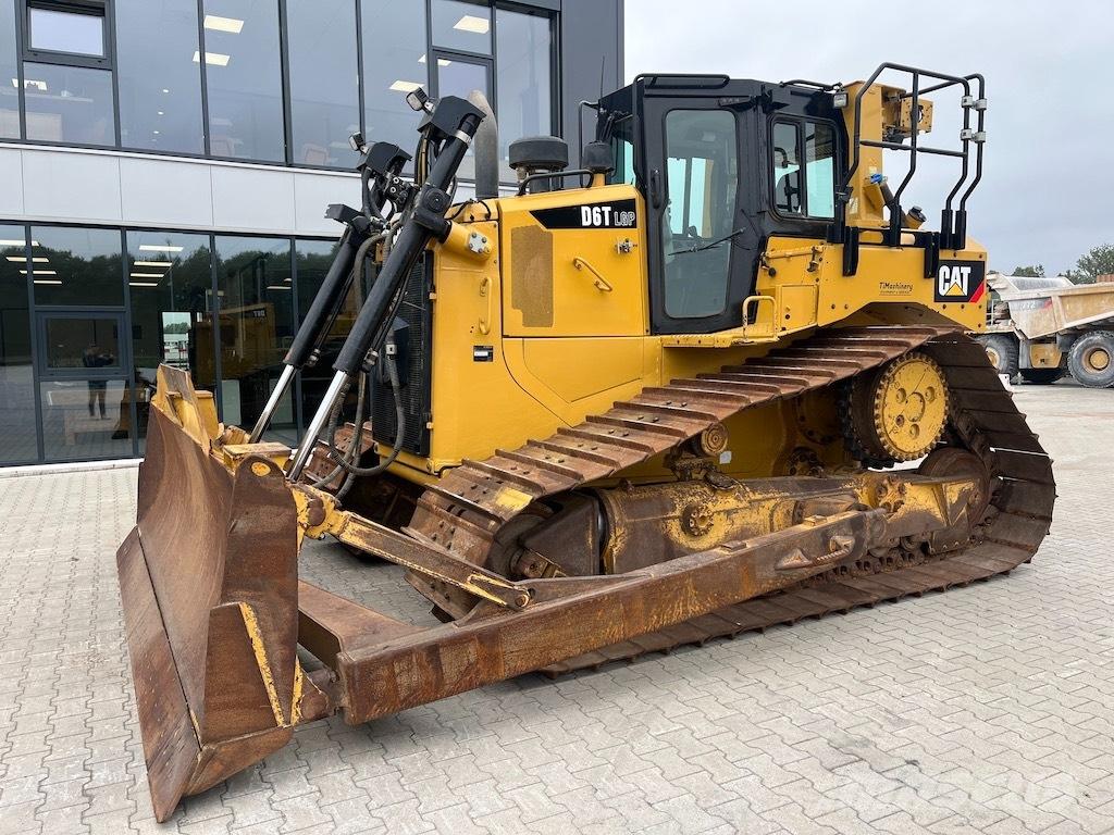CAT D 6 T LGP Верижни булдозери
