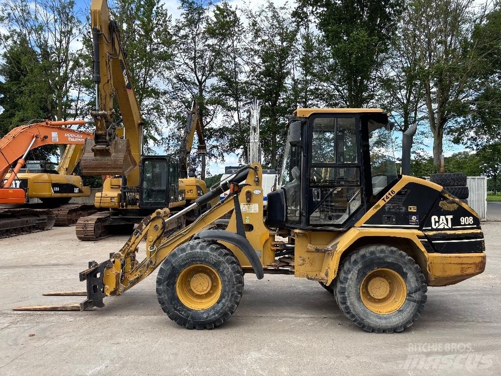 CAT 908 Колесни товарачи