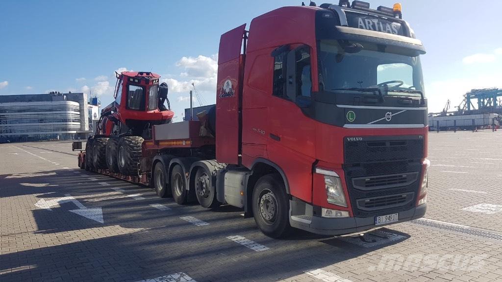 Komatsu 931 XC Харвестери