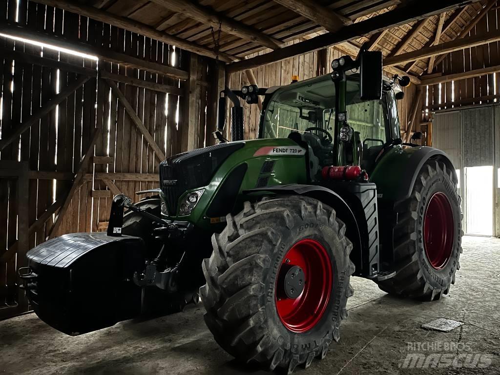 Fendt 720 Vario Трактори