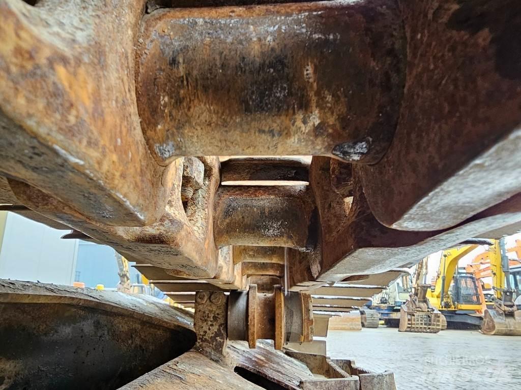 Komatsu HB215LC-2 Верижен екскаватор