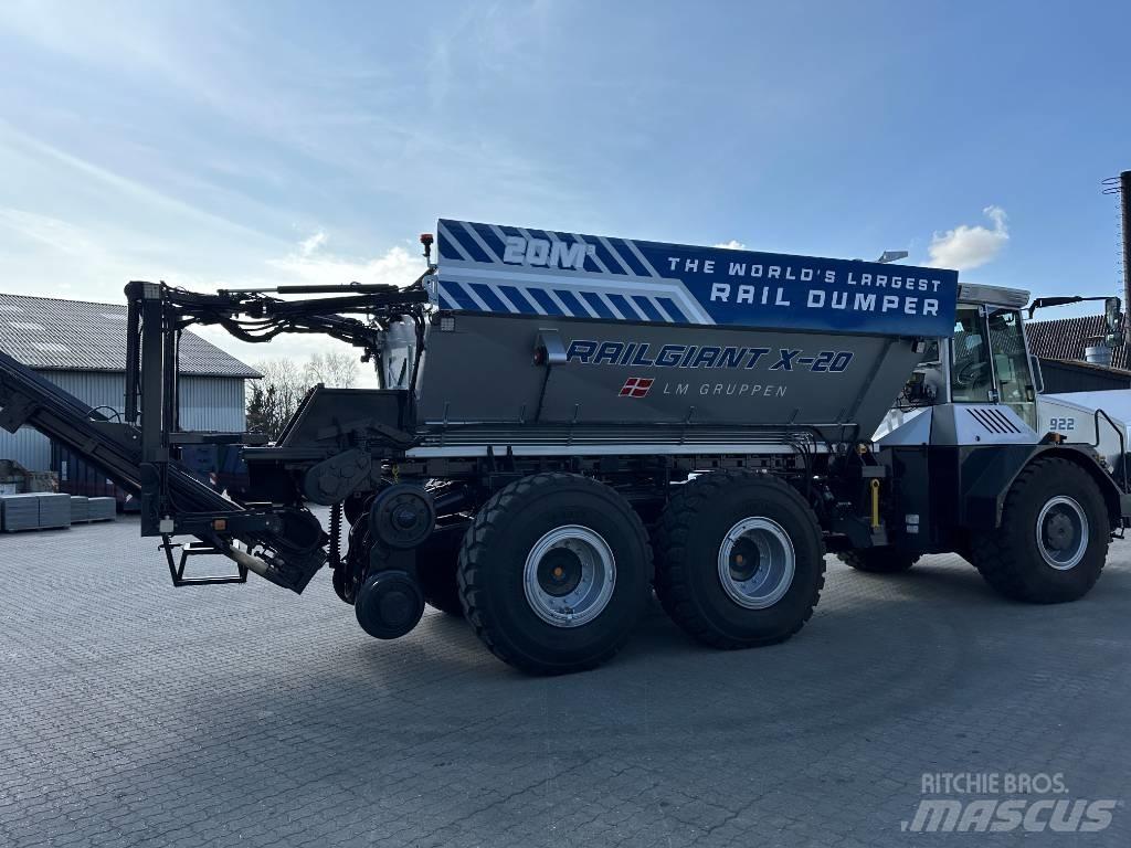 Hydrema 922 C Специализирани самосвали
