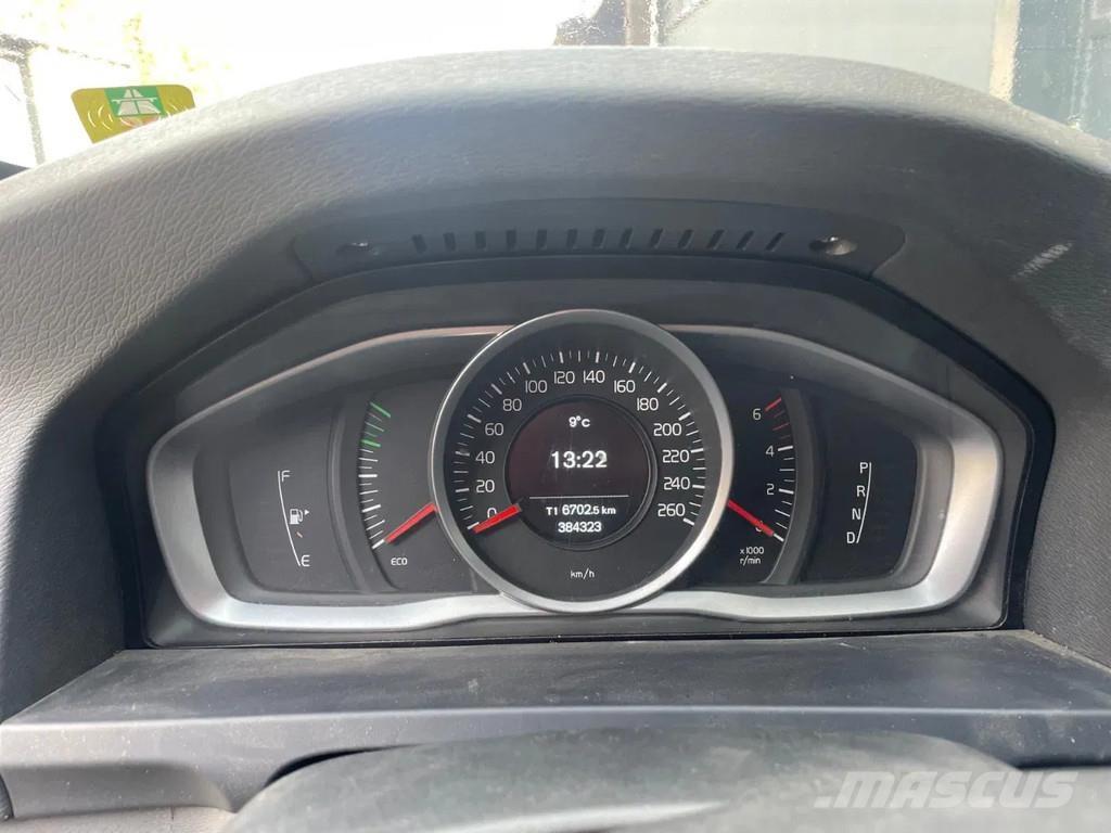 Volvo V60 . Коли