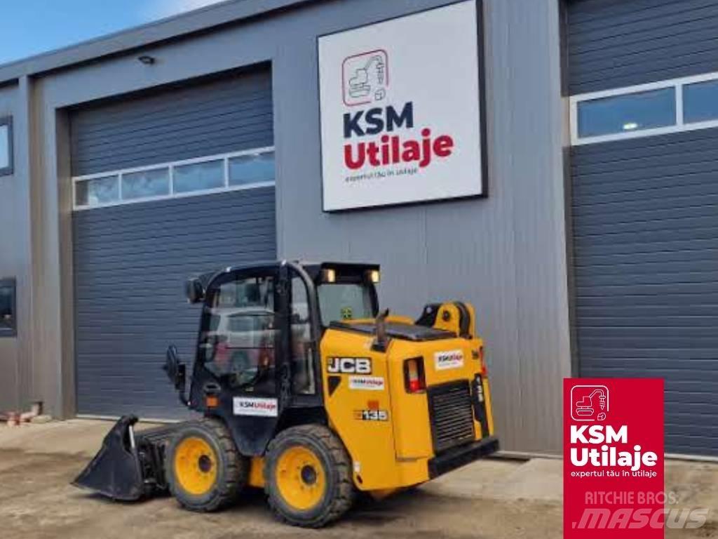 JCB 135 Мини товарачи
