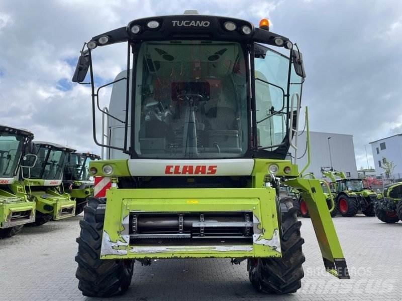 CLAAS Tucano 450 Комбайни