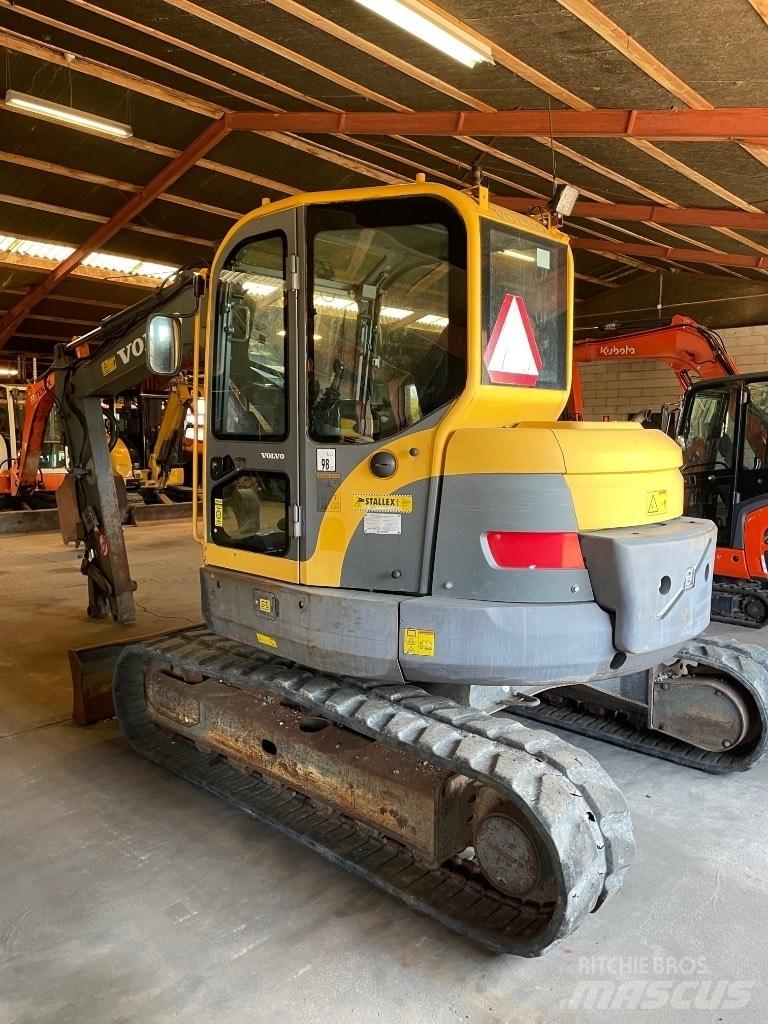 Volvo ECR88 Средни екскаватори 7т - 12т