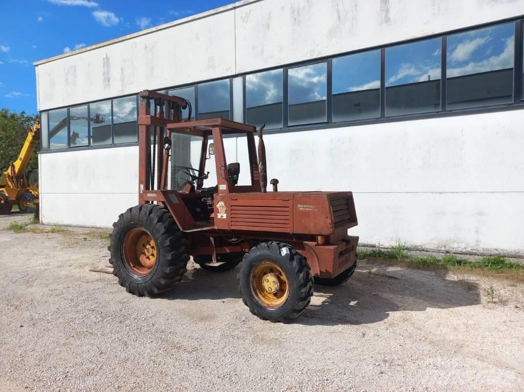 Manitou 4RM30G Дизелови камиони