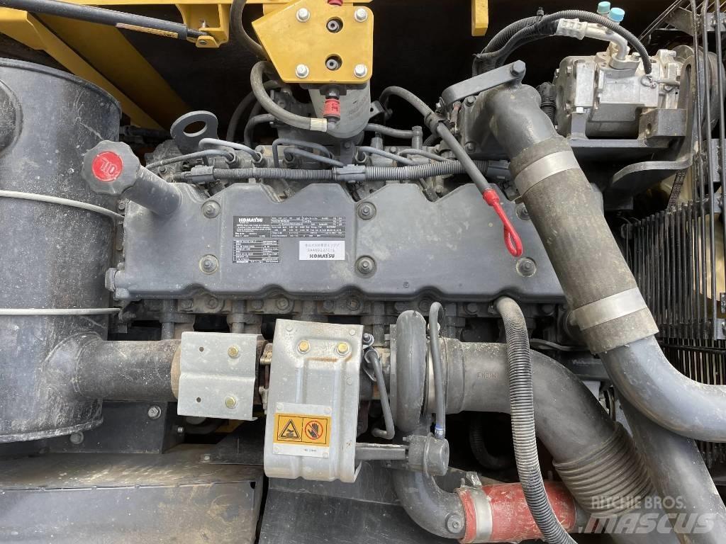 Komatsu PC200-8 Верижен екскаватор