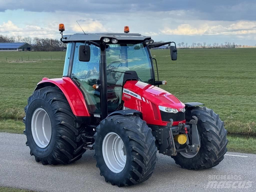 Massey Ferguson 5609 Трактори