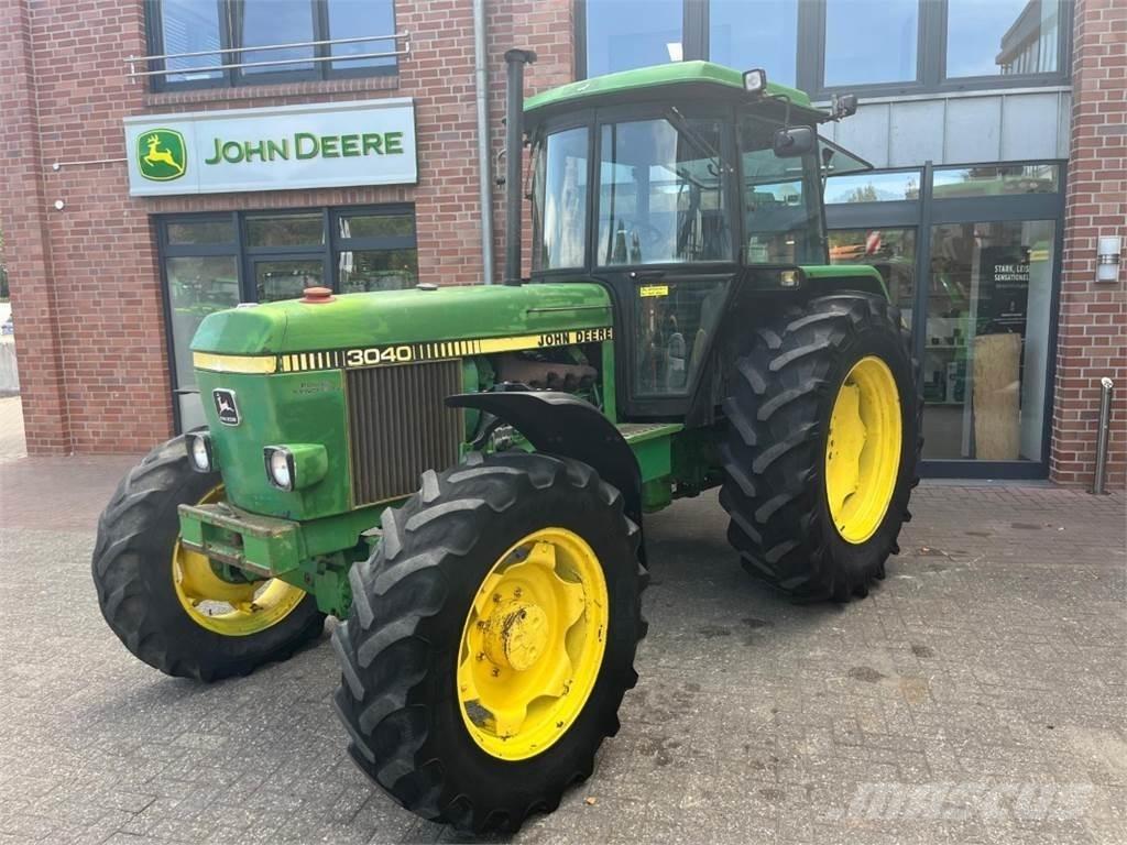 John Deere 3040 Трактори