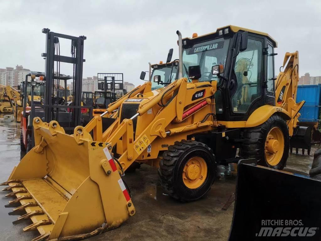 CAT 416f Товарач със заден ексватор
