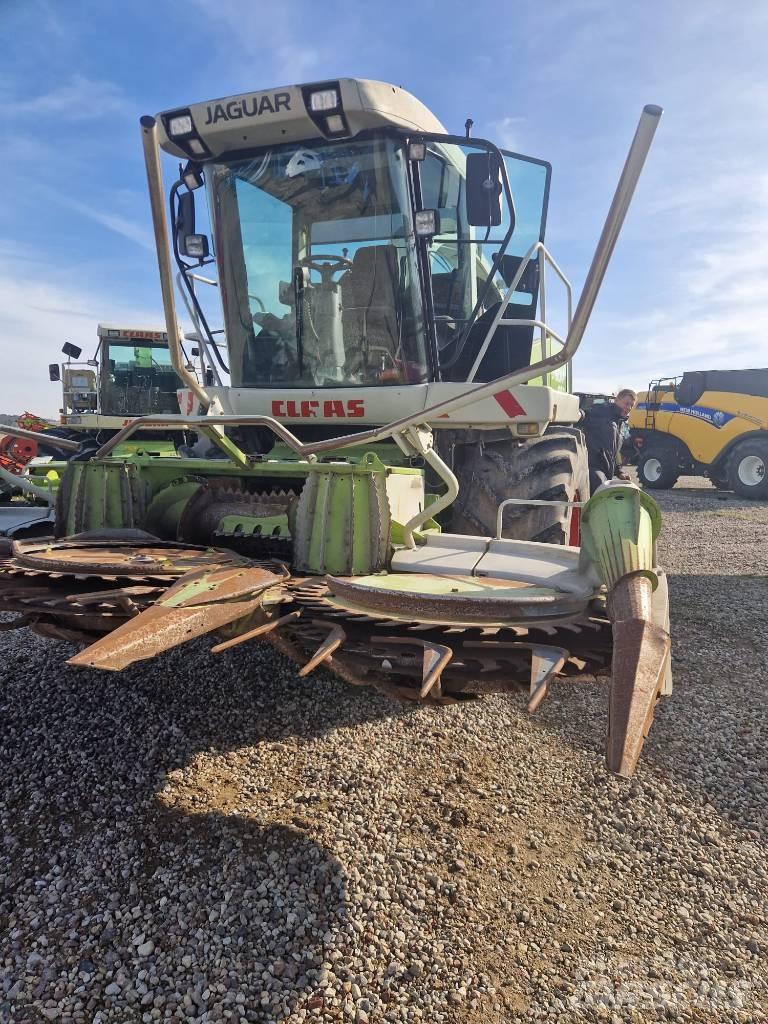 CLAAS Jaguar 850 Фуражни комбайни