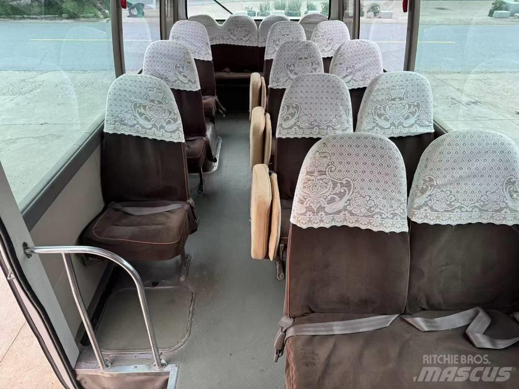 Toyota Coaster Мини бусове