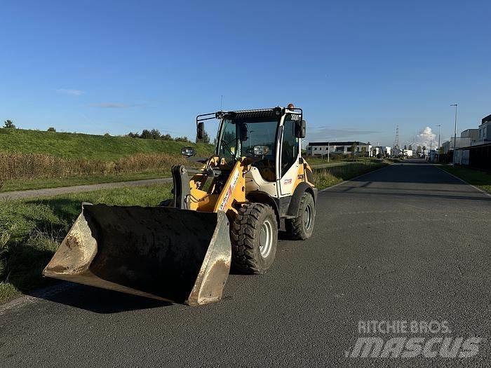 Liebherr L506C Колесни товарачи