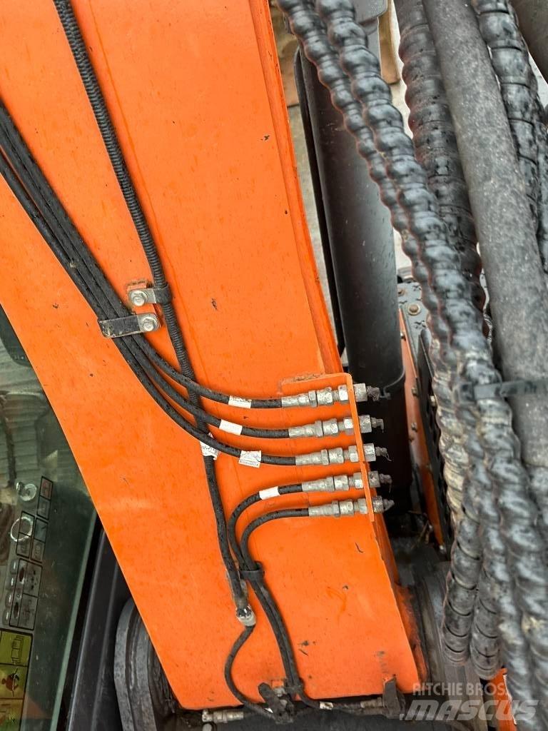 Doosan DX 140 LCR Верижен екскаватор