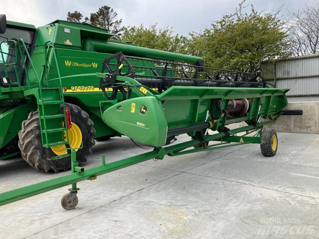 John Deere 9680 WTS Комбайни