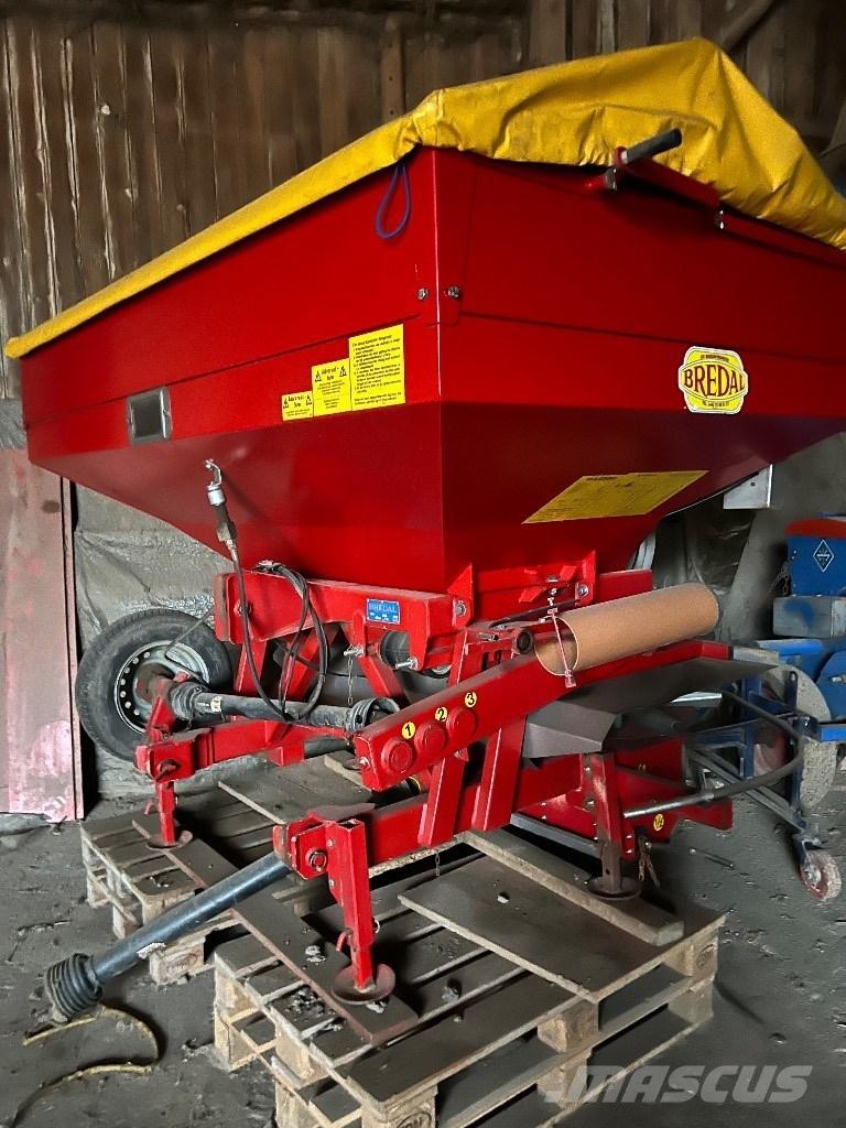Bredal F 2 Напоителни системи
