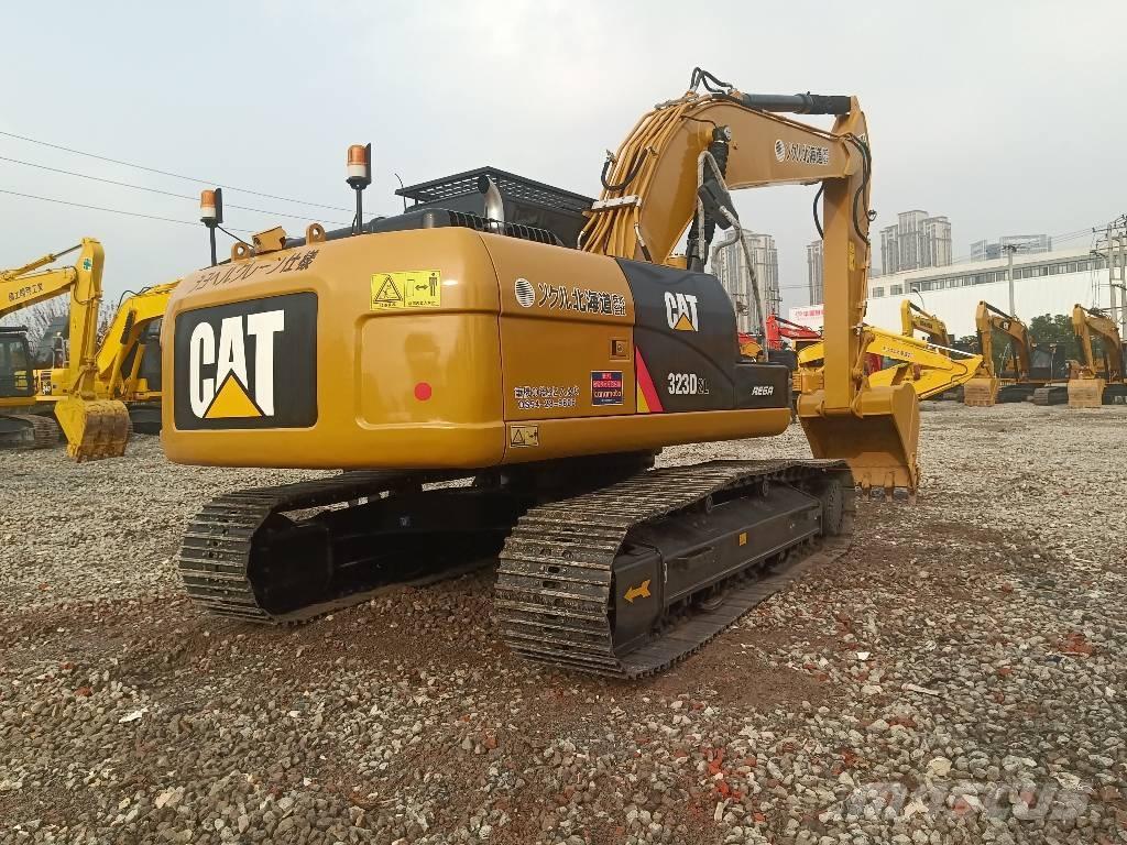CAT 323 D2L Верижен екскаватор