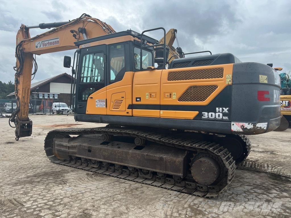 Hyundai HX 300 NL Верижен екскаватор