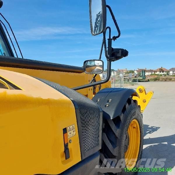JCB 533-105 Телескопични товарачи