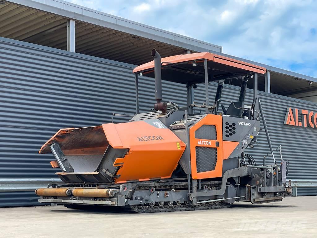 Volvo P7820C Машини за асфалт