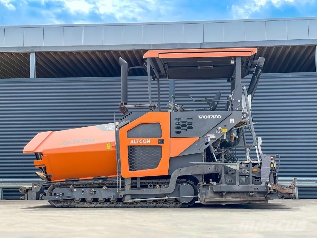 Volvo P7820C Машини за асфалт