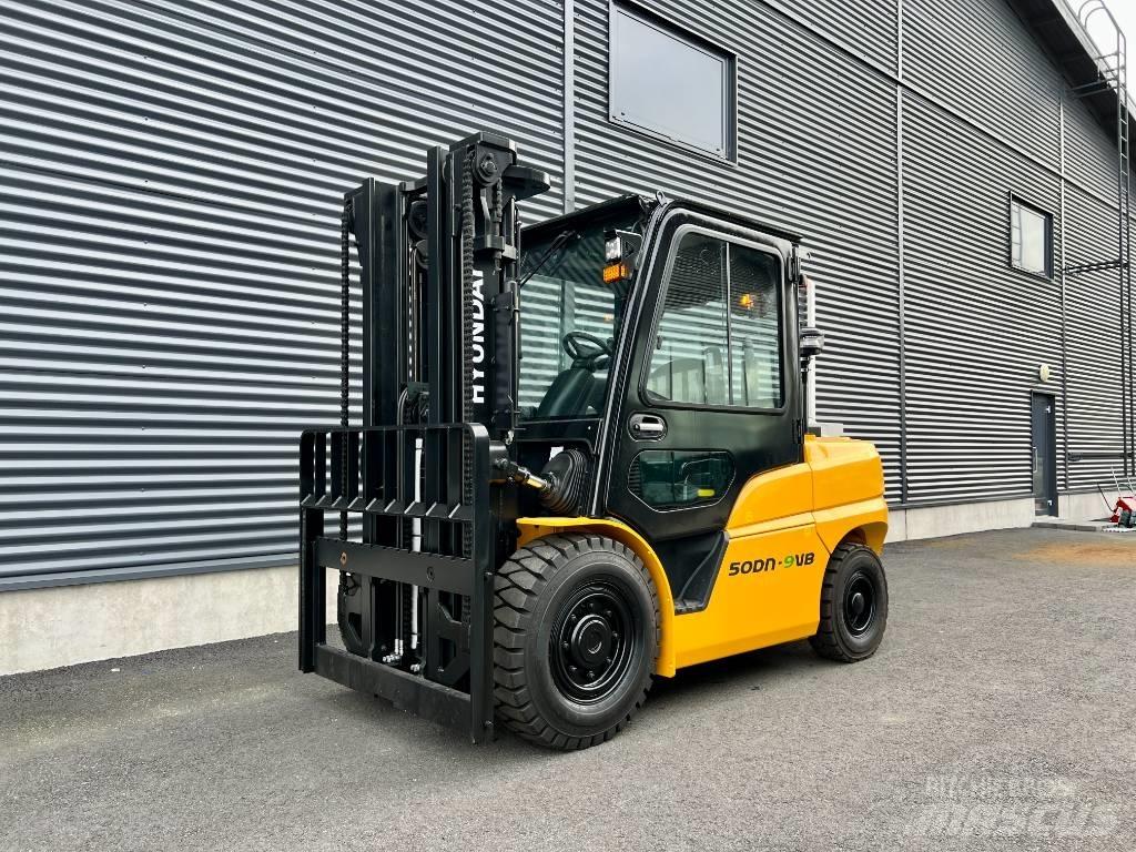 Hyundai 50DN-9VB Дизелови камиони