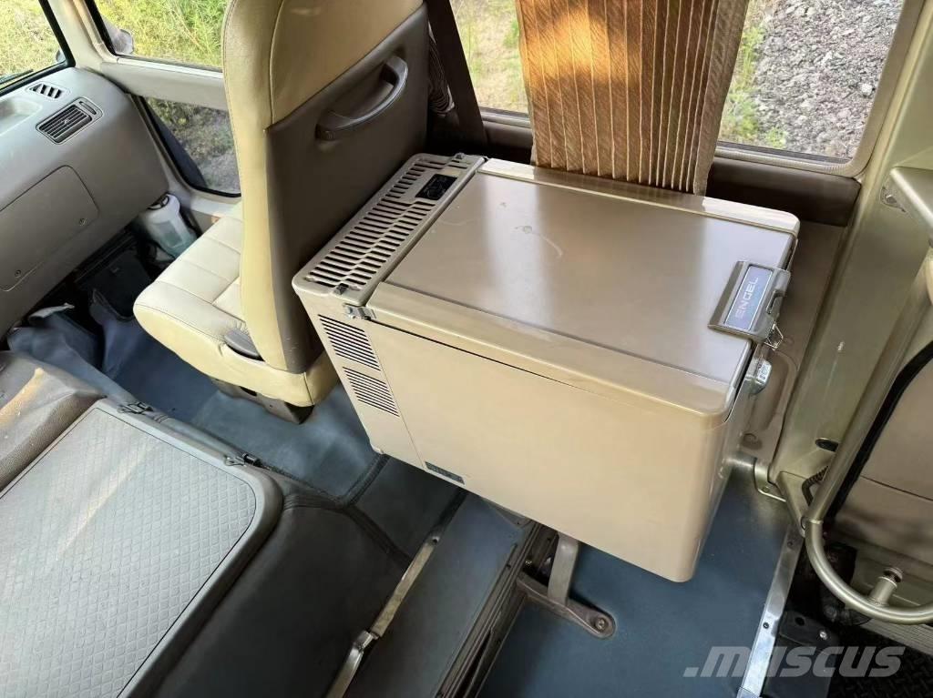 Toyota Coaster Bus Мини бусове
