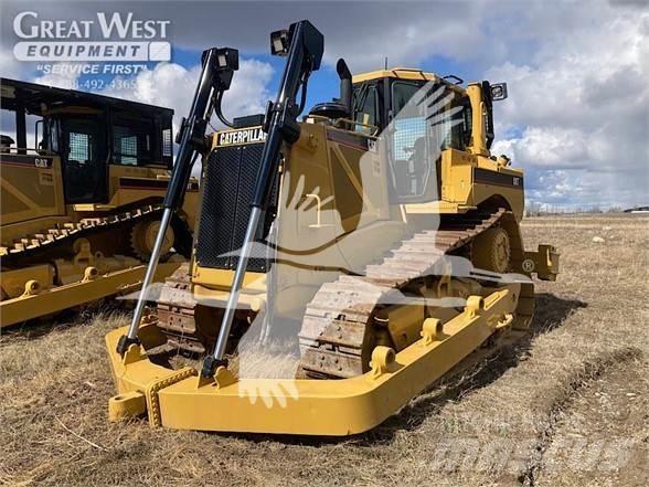 CAT D8T Верижни булдозери
