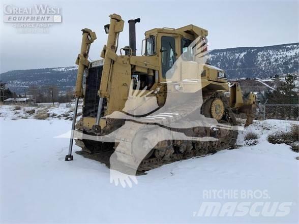 CAT D9N Верижни булдозери
