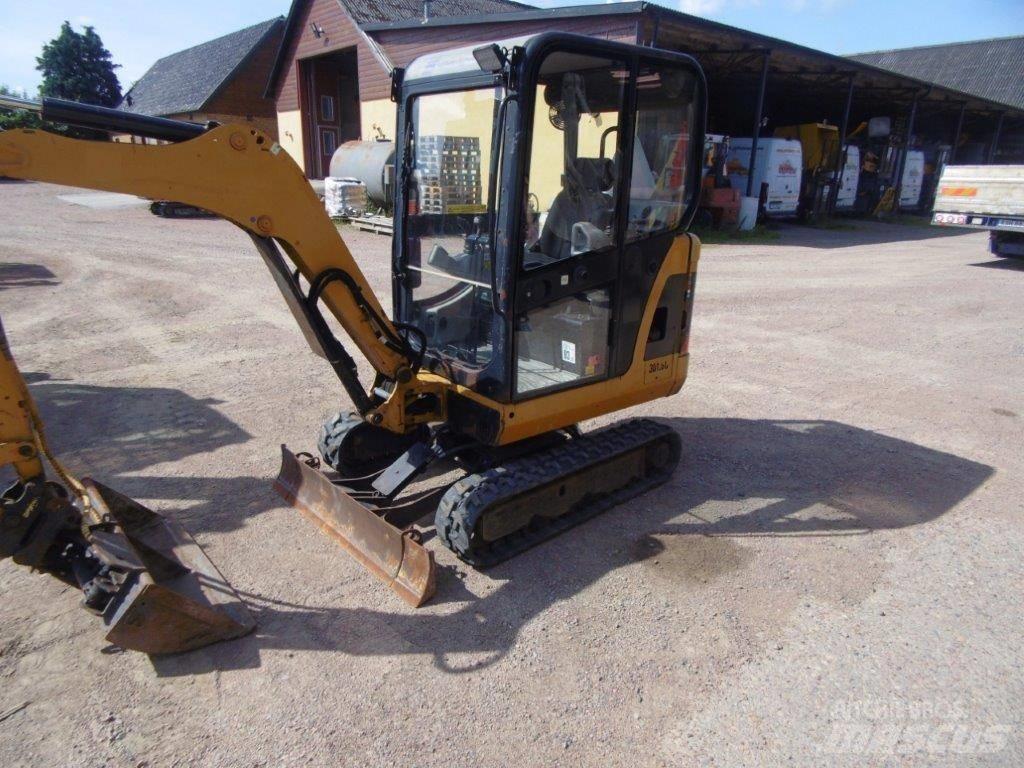 CAT Minigrävare Мини екскаватори < 7 т