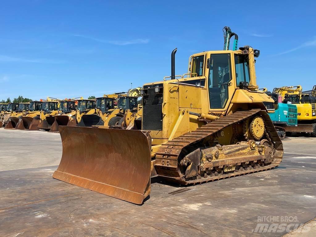 CAT D6N XL Верижни булдозери

