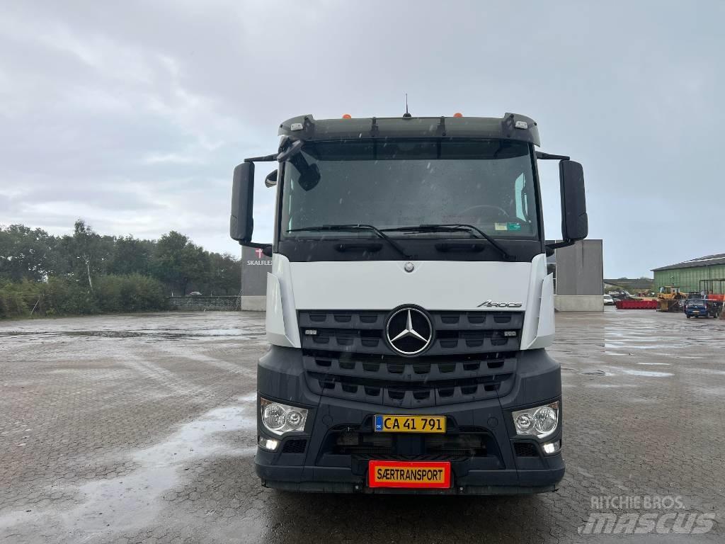 Mercedes-Benz 4153 Автокранове