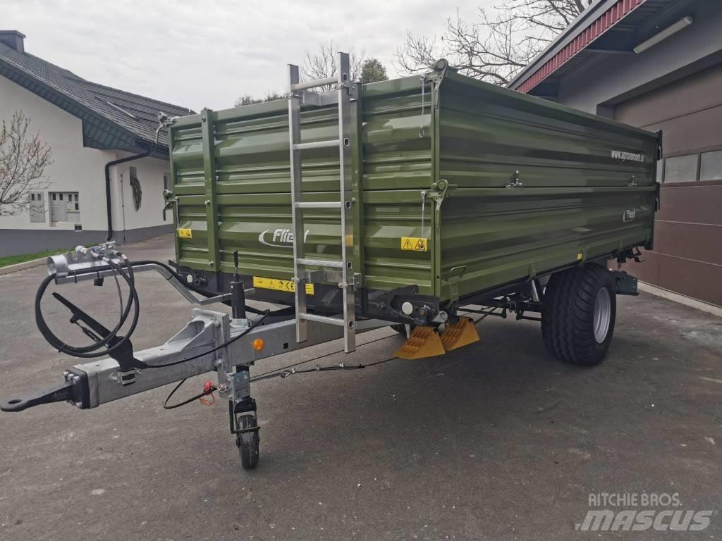 Fliegl EDK 60 FOX Ремаркета за бали