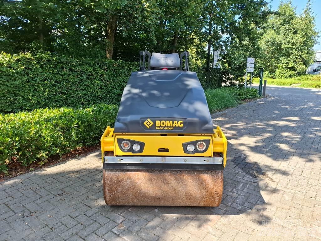 Bomag BW 120 AD-5 Двойни барабанни ролки
