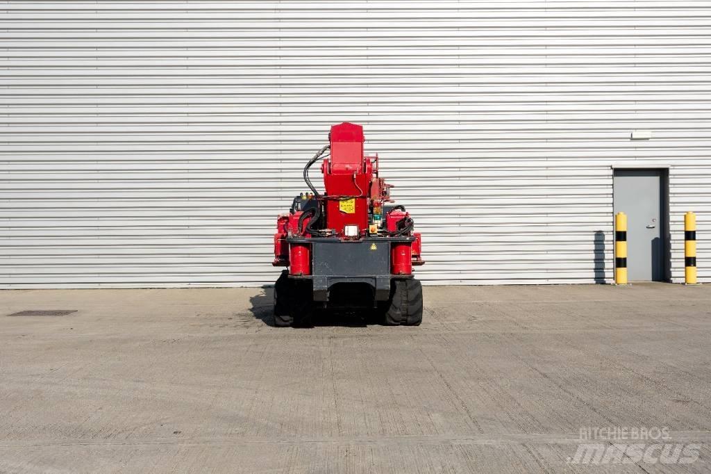 Unic URW 706 Мини кранове