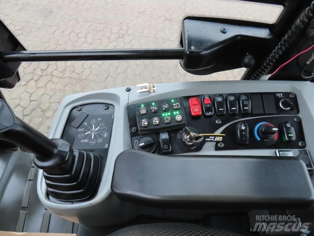 CAT 908M Колесни товарачи