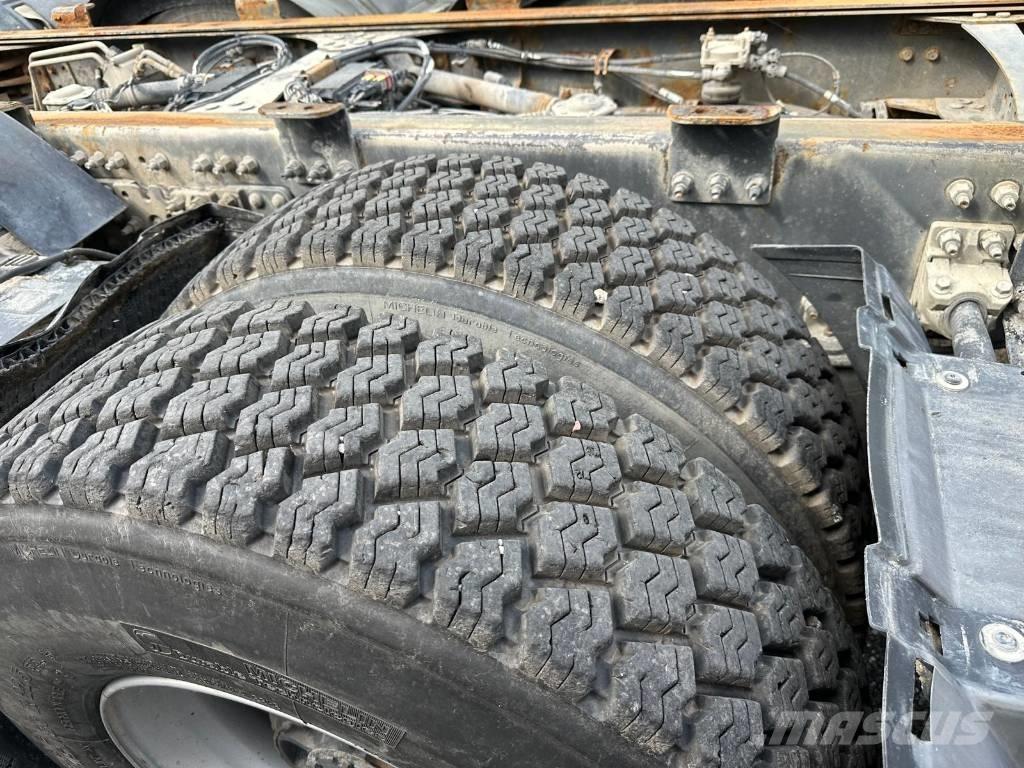 Volvo FMX 8X4*4  4132 Шаси кабини