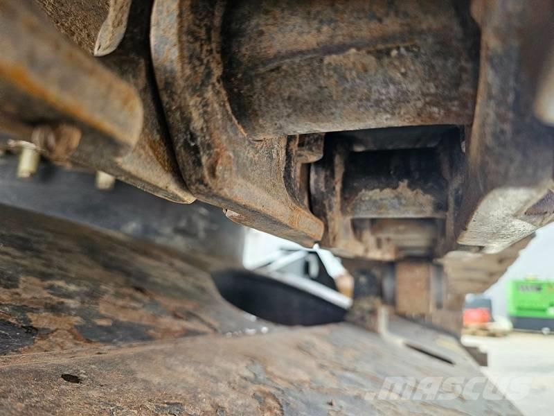 Hitachi ZX 135 US-6 Верижен екскаватор