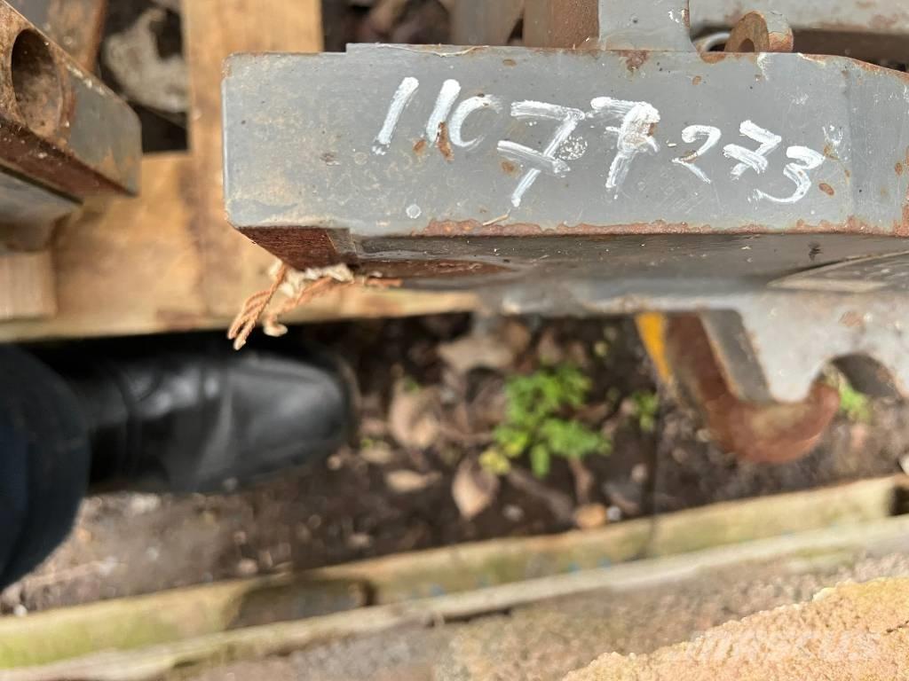 Fendt Pick Up Hitch Други аксесоари за трактори