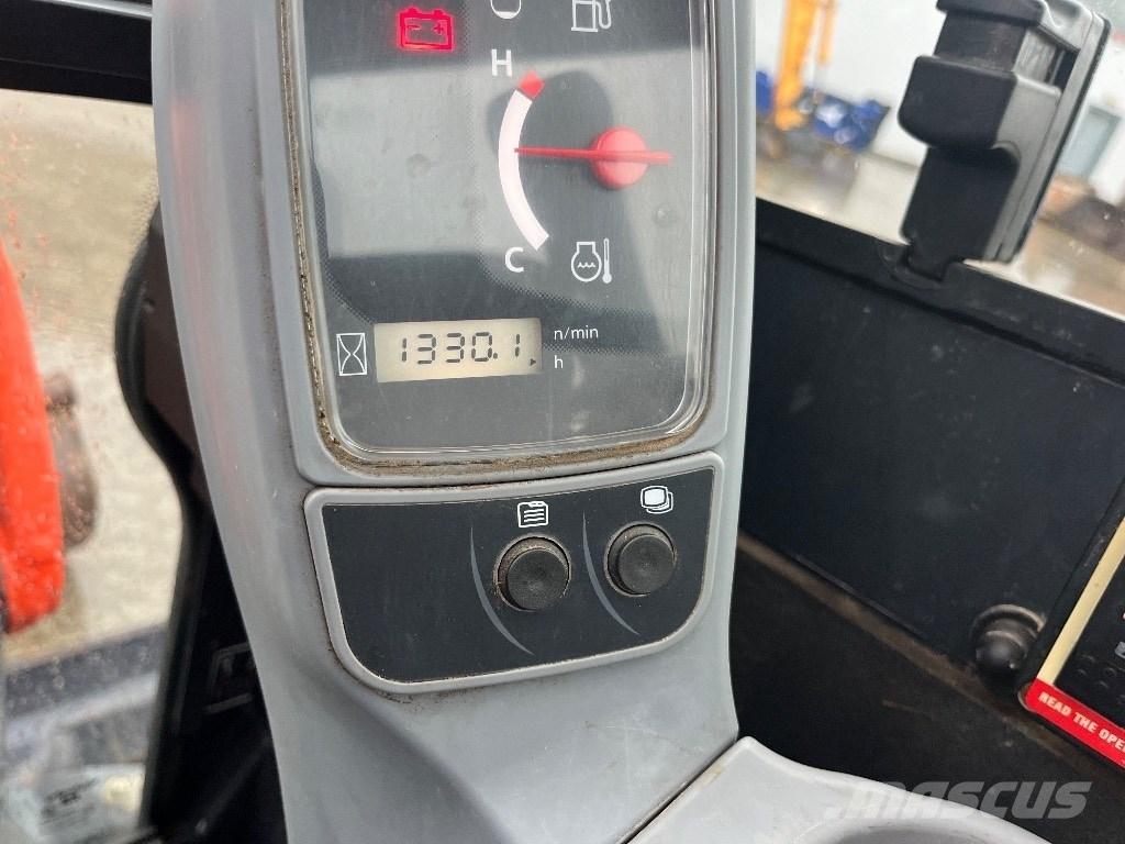 Kubota U 27-4 Мини екскаватори < 7 т