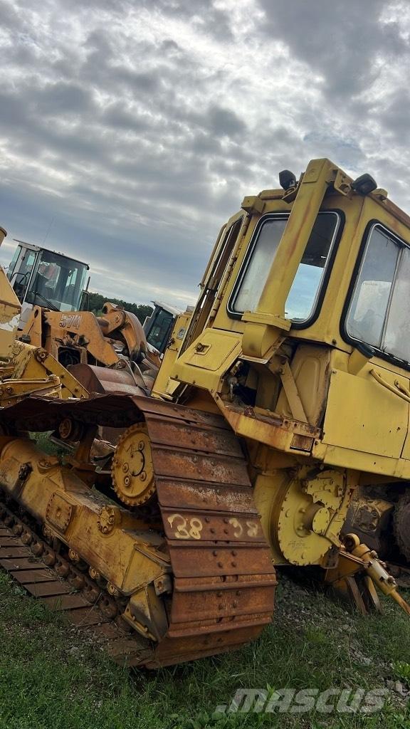 CAT D 4 H Радиатори
