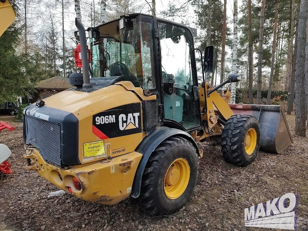 CAT 906 Колесни товарачи