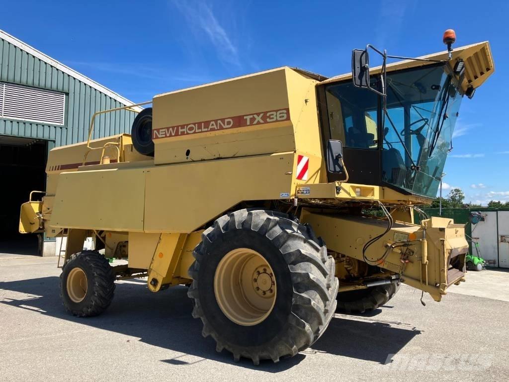 New Holland TX 36 Комбайни