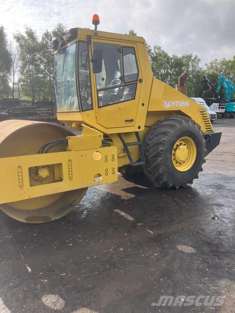 Bomag BW 213 Еднобарабанни ролки
